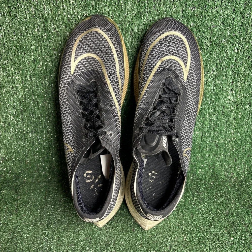Nike ZoomX Streakfly Road Racing Athletic Sneaker Black Gold Grain Mens Size 10